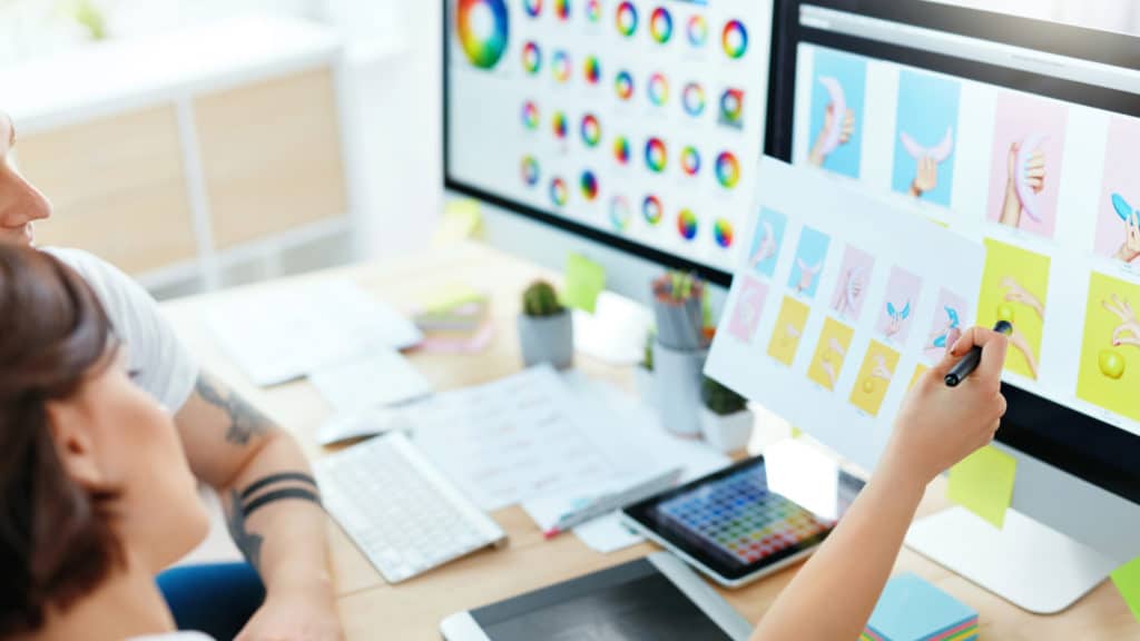 how to create a brand story​